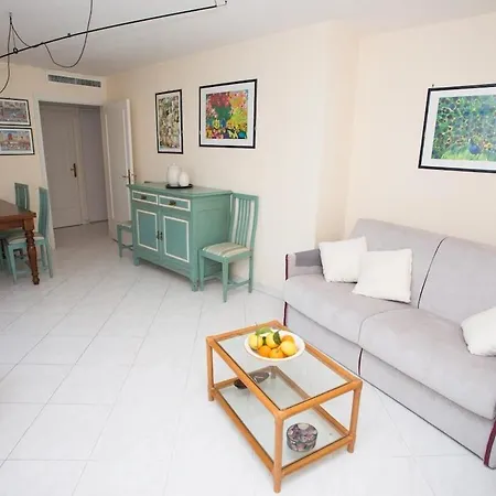 28d - Centre Avec Terrasse Et Parking Lejlighed
