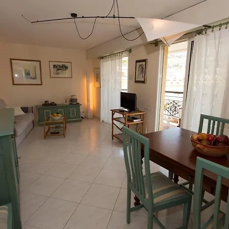 28d - Centre Avec Terrasse Et Parking Lejlighed *